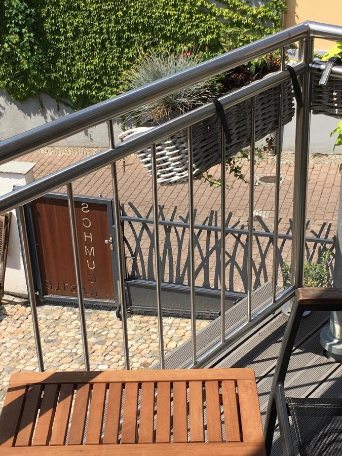 Schmuckkaestle Am Hafen Apartment Wiesbaden Ngoại thất bức ảnh